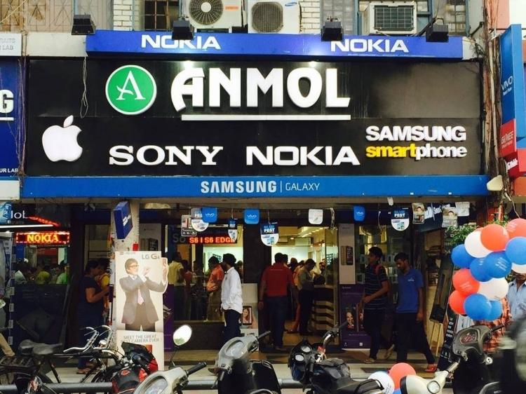 A Shop Anmol In Mobile Market Sector 22 Chandigarh
