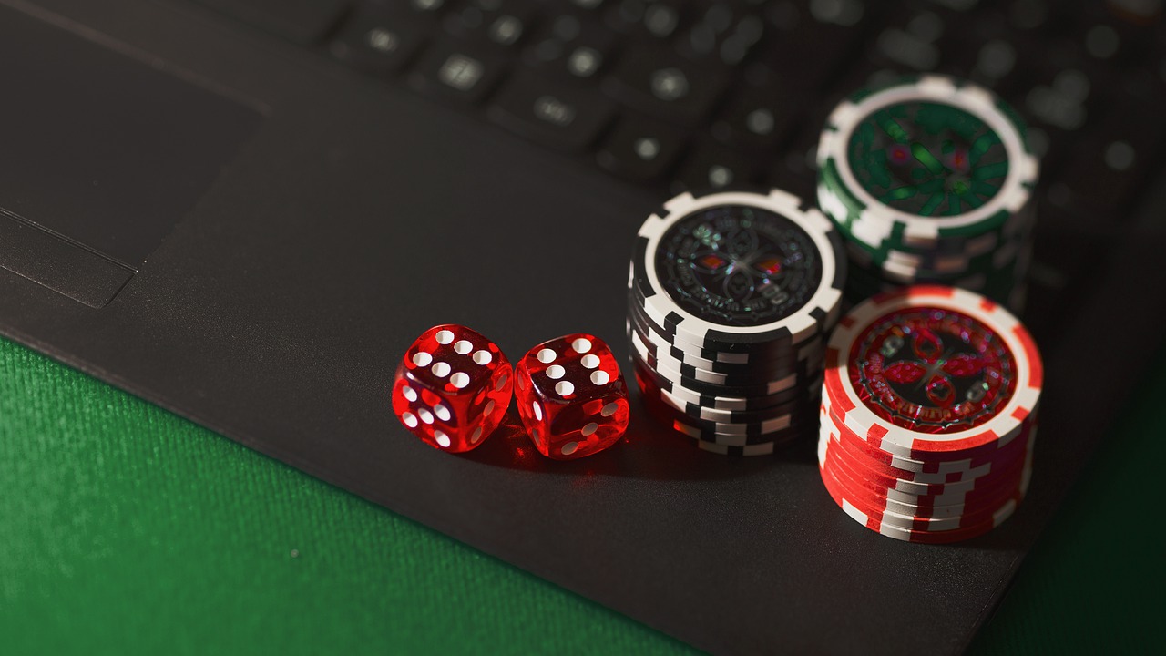 4 Reasons Why Online Gambling is One the Most Popular Entertainment Options  - ChandigarhOfficial.com